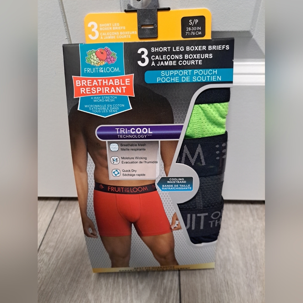 New Fruit of the Loom Short Leg Boxer Briefs. Size Small